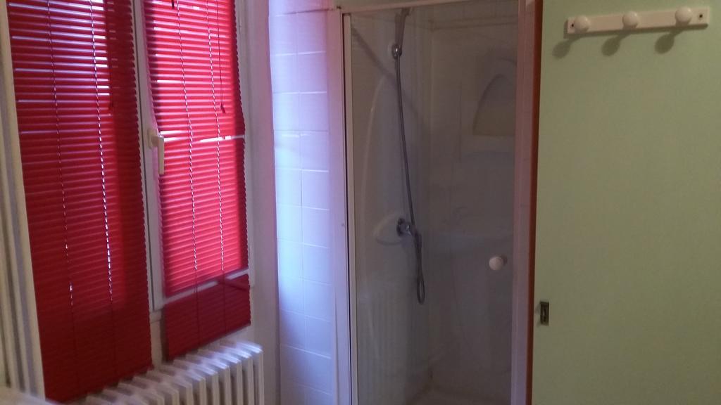 Hotel Le Tram Fontaine  Bagian luar foto